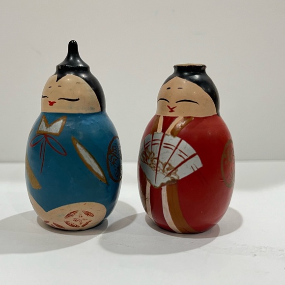 Japan Vtg Kokeshi Doll Couple Pair Round Kimono Wood Set Ouchi Nuri Mini Figure - Picture 3 of 9